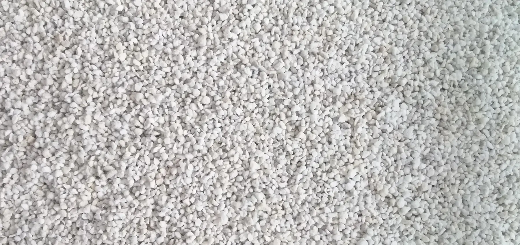 Vibrant Colored Pebbles to Enhance Your Garden&#039;s Aesthetic Appeal